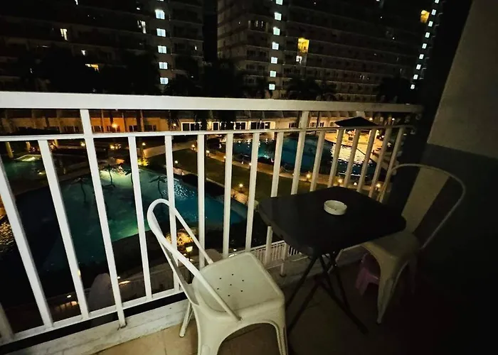 Shell C23 Shortwalk Moa Balcony Poolview * Manila