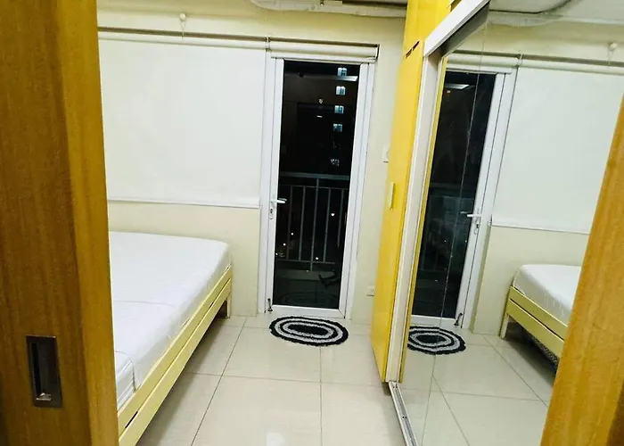 Shell C23 Shortwalk Moa Balcony Poolview
